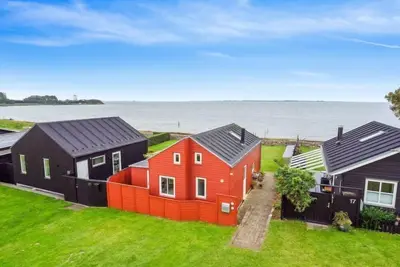 Image de \"Evelin\" - 20m from the sea by Interhome