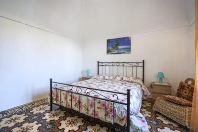 Image de Appartement \"La Casa di Pietra Location Rosy\" avec jardin privé et Wi-Fi