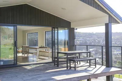 Image de Grampians Views Nelson: 4 Bedrooms, 3 Baths, Sun & City Proximity!