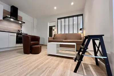 Image de Appartement lumineux 2 pièces, cœur de Saint-Jean-de-Luz, proche plage et commerces, avec Wifi