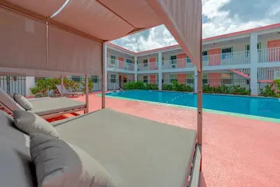 Image de 2201 · 3 Min Walk -> Beach / Heated Pool / Free Parking