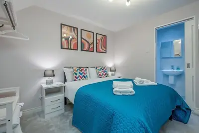 Image de Belfast City Centre, modern 3 bed 3 bathroom + parking by StayByNumbers