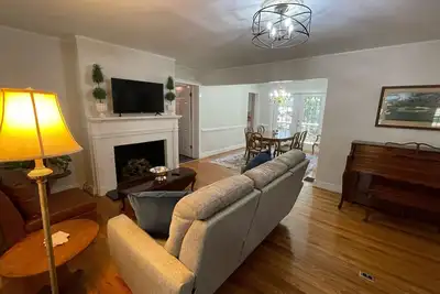 Image de 3 bedroom, 2 bath home less than a mile from The Masters!