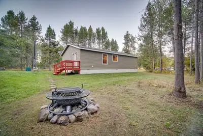 Image de Pet-Friendly Cascade Vacation Rental w/ Fire Pit!