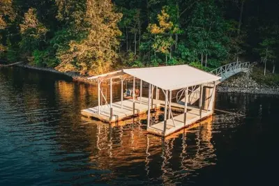 Image de Cozy Cabin on Clark's Hill Lake!