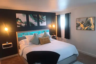 Image de 1 Mile from Spirit Mountain Casino! Cozy apartment that sleeps 6