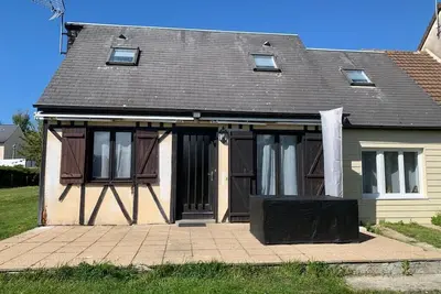 Image de Jolie perle normande avec jardin