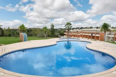Image de Homerez - Maison moderne à Albufeira, piscine partagée