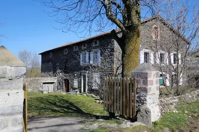 Image de Homerez - Maison Ă Arlempdes, campagne