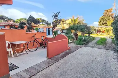 Image de Homerez - Studio confortable à Hyères avec terrasse et jardin – 20 m²