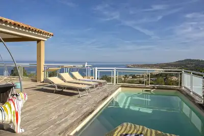 Image de Villa Carlisa magnifique vue mer, piscine chauffée et jacuzzi