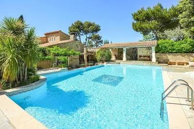 Image de Homerez - Villa élégante près d'Orgon avec piscine privée