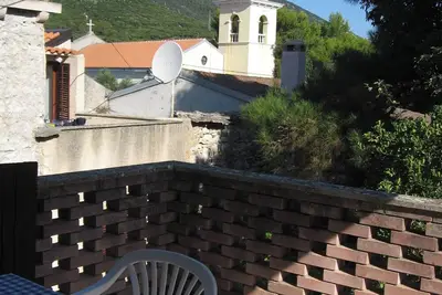 Image de Homerez - Maison confortable Ă Sveti Jakov, vue montagne