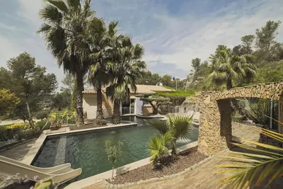 Image de Homerez - Villa raffinée avec piscine à Aubagne - Jacuzzi inclus