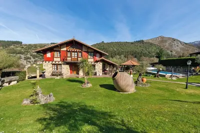 Image de Homerez - Villa à Bizkaia avec piscine
