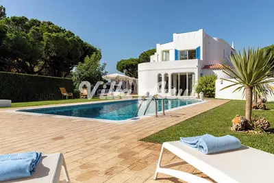 Image de Homerez - Villa avec piscine à Quarteira.