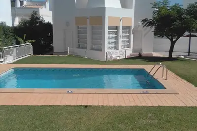 Image de Homerez - Villa élégante à Albufeira avec piscine privée.