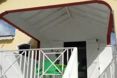 Image de Homerez - Appartement moderne Le Moule avec jardin