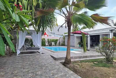 Image de Homerez - Villa confortable à Sainte-Anne avec piscine privée