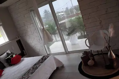 Image de Homerez - Maison charmante au Moule avec jacuzzi