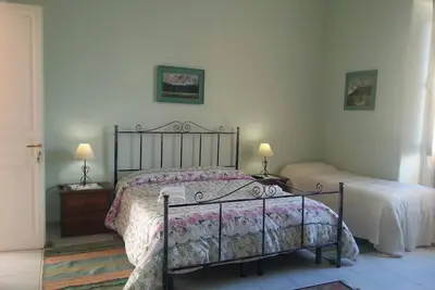 Image de Homerez - Appartement lumineux Marsala 80 m² + balcon