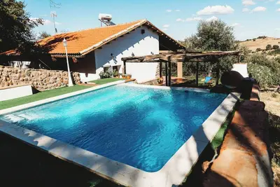 Image de Homerez - Villa paisible à Monesterio avec piscine privée