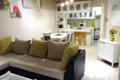 Image de Homerez - Maison de vacances à Flic en Flac avec barbecue