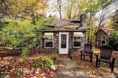 Image de Riverside Relaxation: The Moose Antler at the Pemicabins