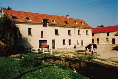 Image de Homerez - Maison spacieuse à Viarmes avec grand jardin et climatisation