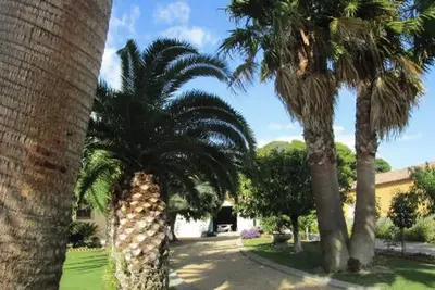 Image de Homerez - Appartement élégant à Vias avec balcon et jardin