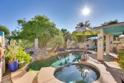 Image de 5 Mi to State Farm Stadium: Home w/ Private Pool!