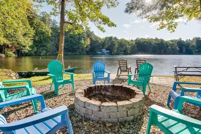 Image de Maine Waterfront Home w/ Fire Pit & Scenic Views!