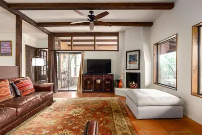 Image de Foothills Beauty with Pool and Mountain Views/ Calle Bosque