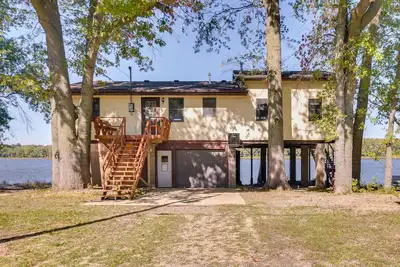 Image de Scenic Views & Yard: Mississippi River Retreat!