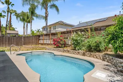 Image de Fresno House, Pool, Bbq, Firepit, Garage, 3bd/2bth