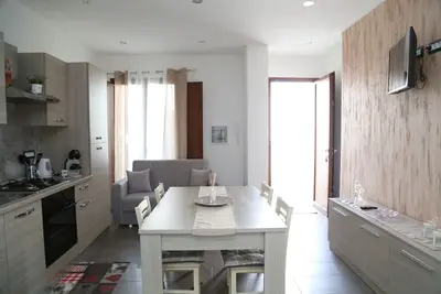 Al Civico 5 - Bright Apartment W/ Private Parking!