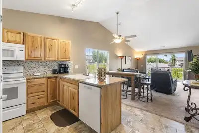 Image de Serene Two-Bedroom Condo with Pond View near Branson Shows & Attractions