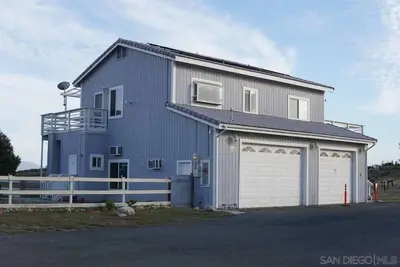 Image de Private Mountaintop Retreat in Ramona Wine Country