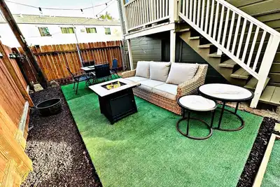 Image de Backyard Bliss - Summer BBQs and Firepit Nights
