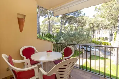 Image de \"Melis Ii M4 Playa de Pals\" by Interhome