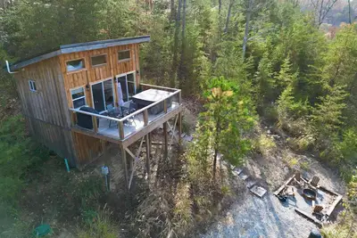 Image de The Dragonfly | Modern Tiny Cabin