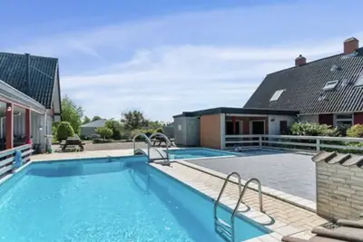 Image de Charming apartment with shared pool. \nIdeal for families, singles and businesses.