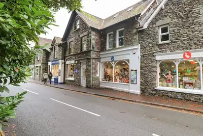 Riverbank, pet friendly, with a garden in Grasmere