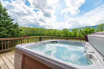 Image de Discover Shenandoah River steps away! Cozy 2-bedroom Luray cabin.