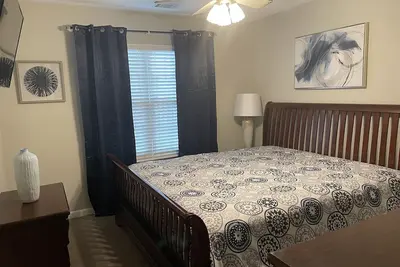 Image de Beautiful 3 br 2 bth ranch home located six miles from masters, great amenities.