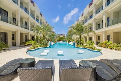 Image de New Modern 2br 2ba Condo w/ Gym *Pool *Bbq Parking