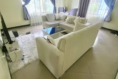 Image de 2 bedroom cozy house for home makers