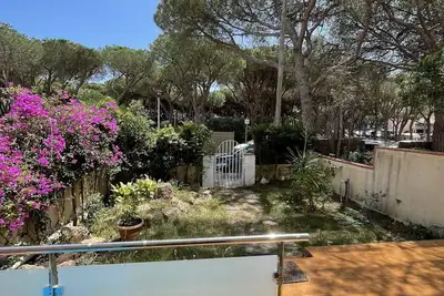 Image de T3 rez-de-chaussée terrasse jardin à 300 m de la mer