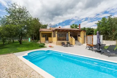 Image de Villa Savey - heated pool, 3 rooms, 3 bathrooms, big garden, all service,