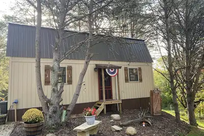 Image de Waterfront Cabin Retreat